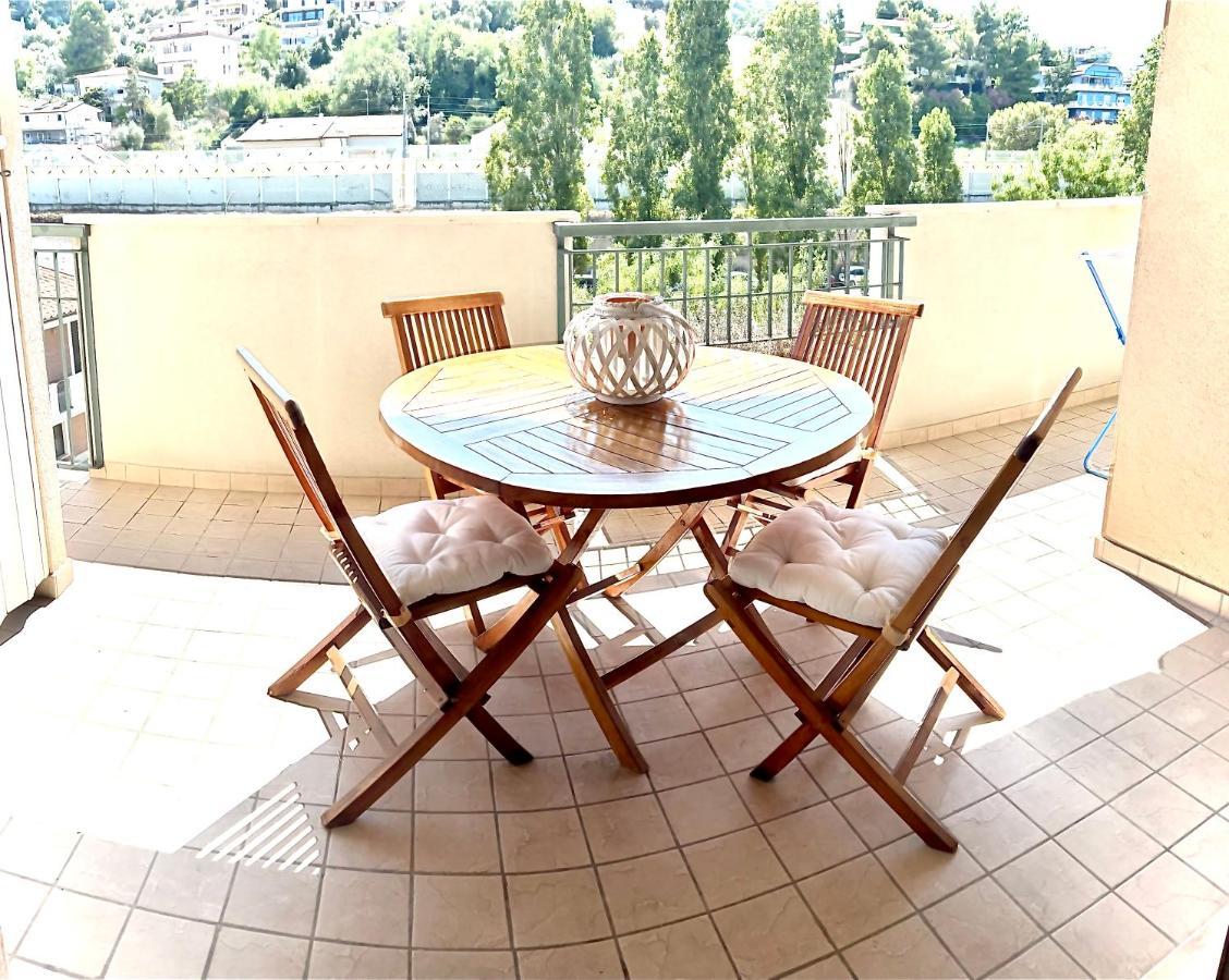 Апартаменты Casa Vacanze Esedra Пескара Экстерьер фото